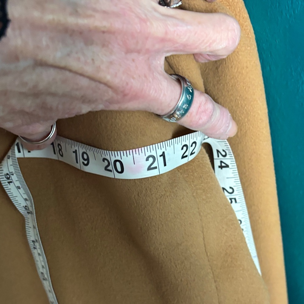 Di silver Men's Tan Overcoat - Picture 13 of 13